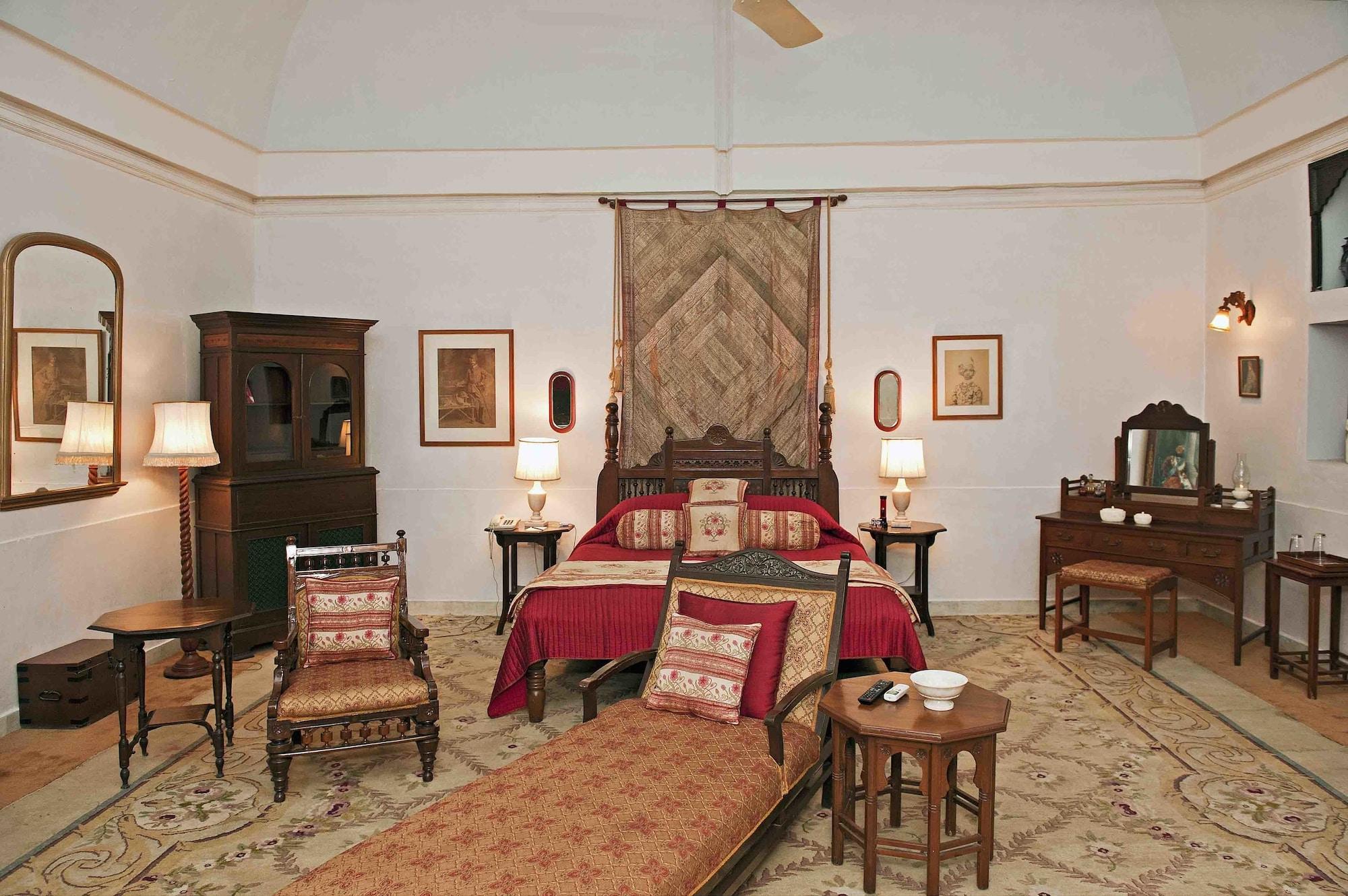 Welcomheritage Bal Samand Lake Palace Jodhpur  Exterior photo