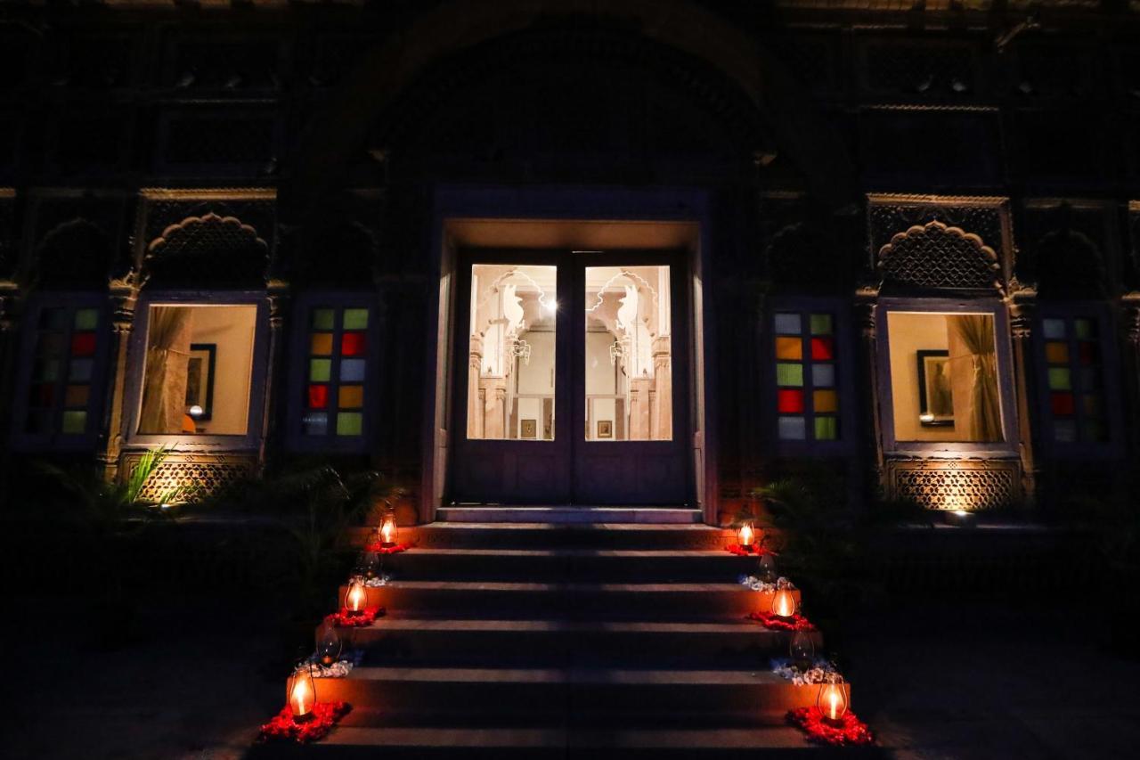 Welcomheritage Bal Samand Lake Palace Jodhpur  Exterior photo