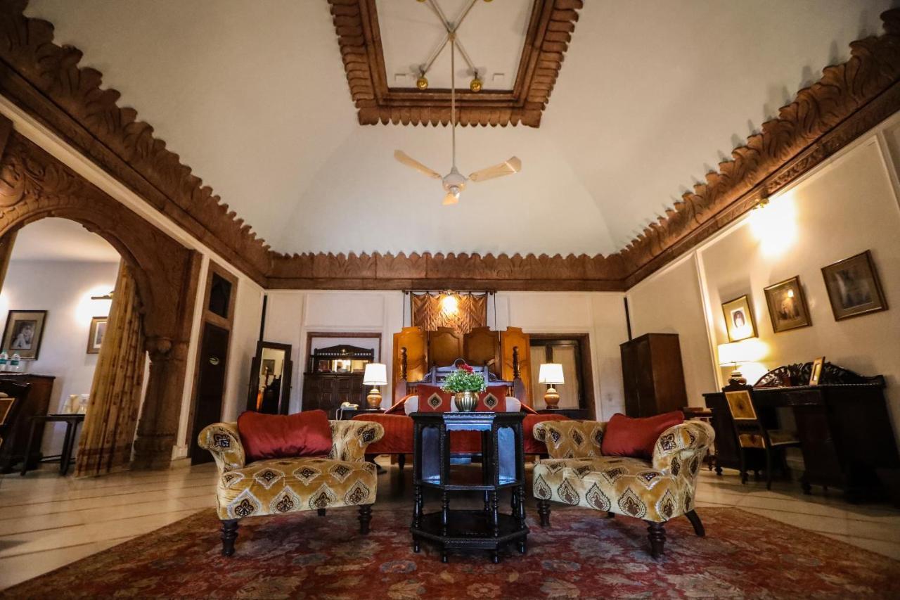 Welcomheritage Bal Samand Lake Palace Jodhpur  Exterior photo