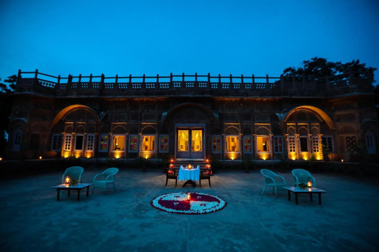 Welcomheritage Bal Samand Lake Palace Jodhpur  Exterior photo