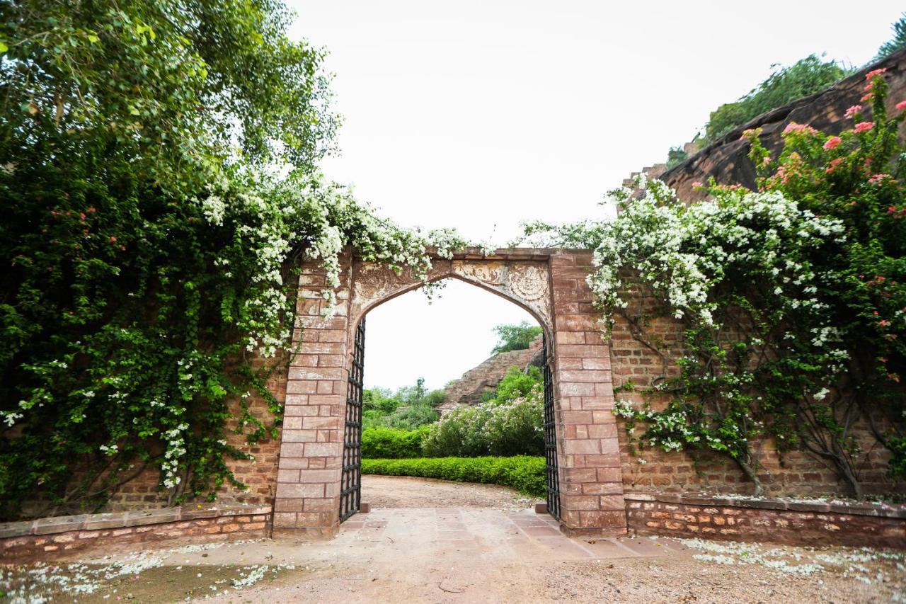 Welcomheritage Bal Samand Lake Palace Jodhpur  Exterior photo