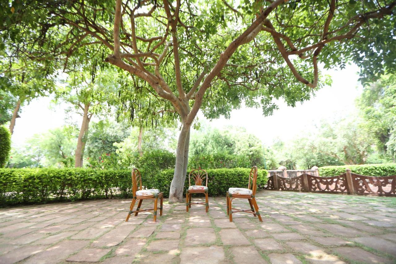 Welcomheritage Bal Samand Lake Palace Jodhpur  Exterior photo