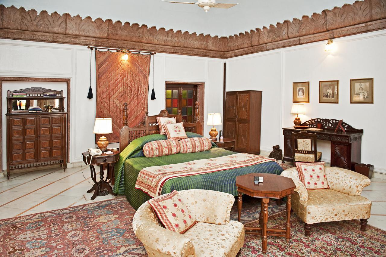 Welcomheritage Bal Samand Lake Palace Jodhpur  Exterior photo