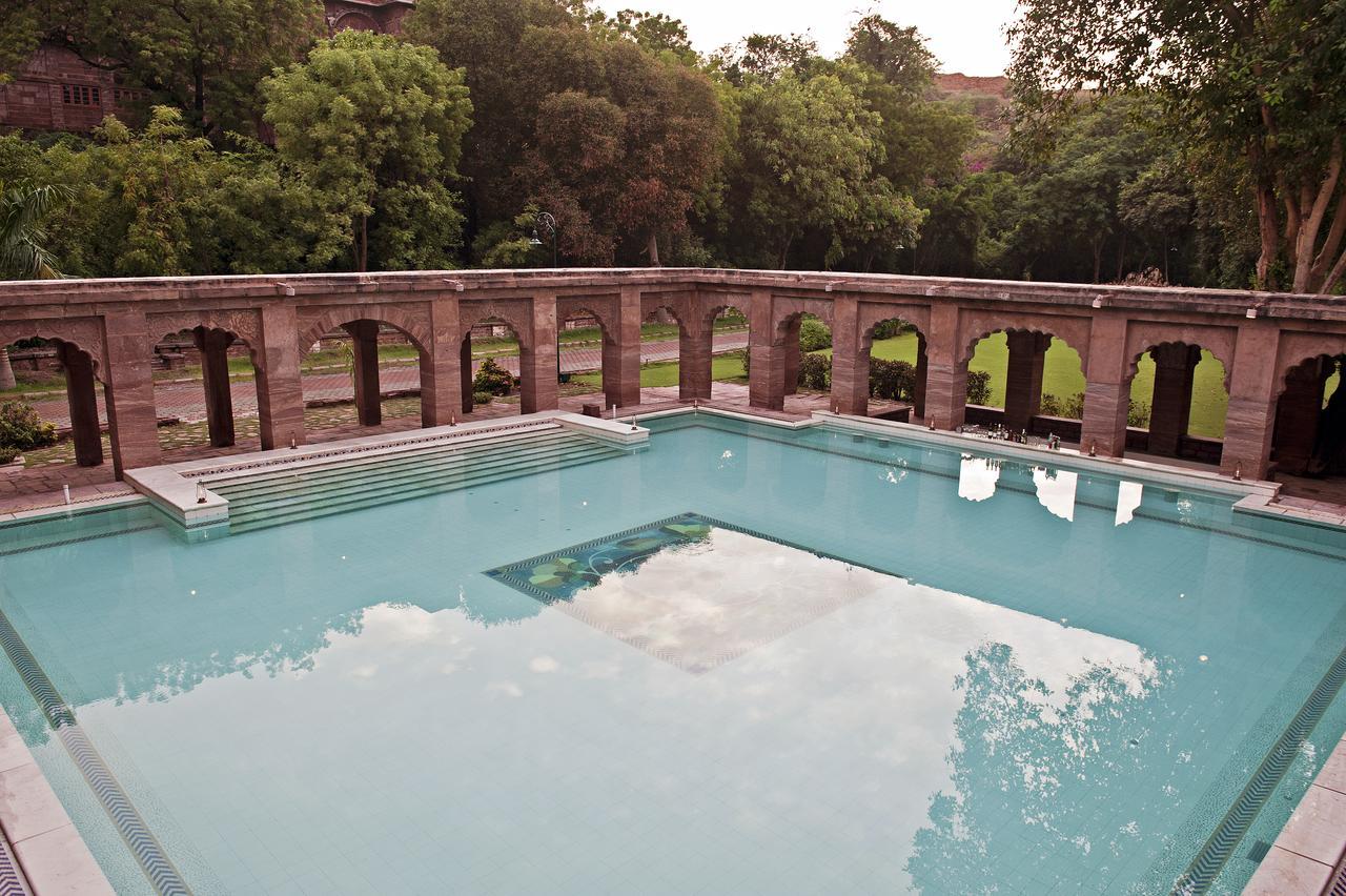 Welcomheritage Bal Samand Lake Palace Jodhpur  Exterior photo